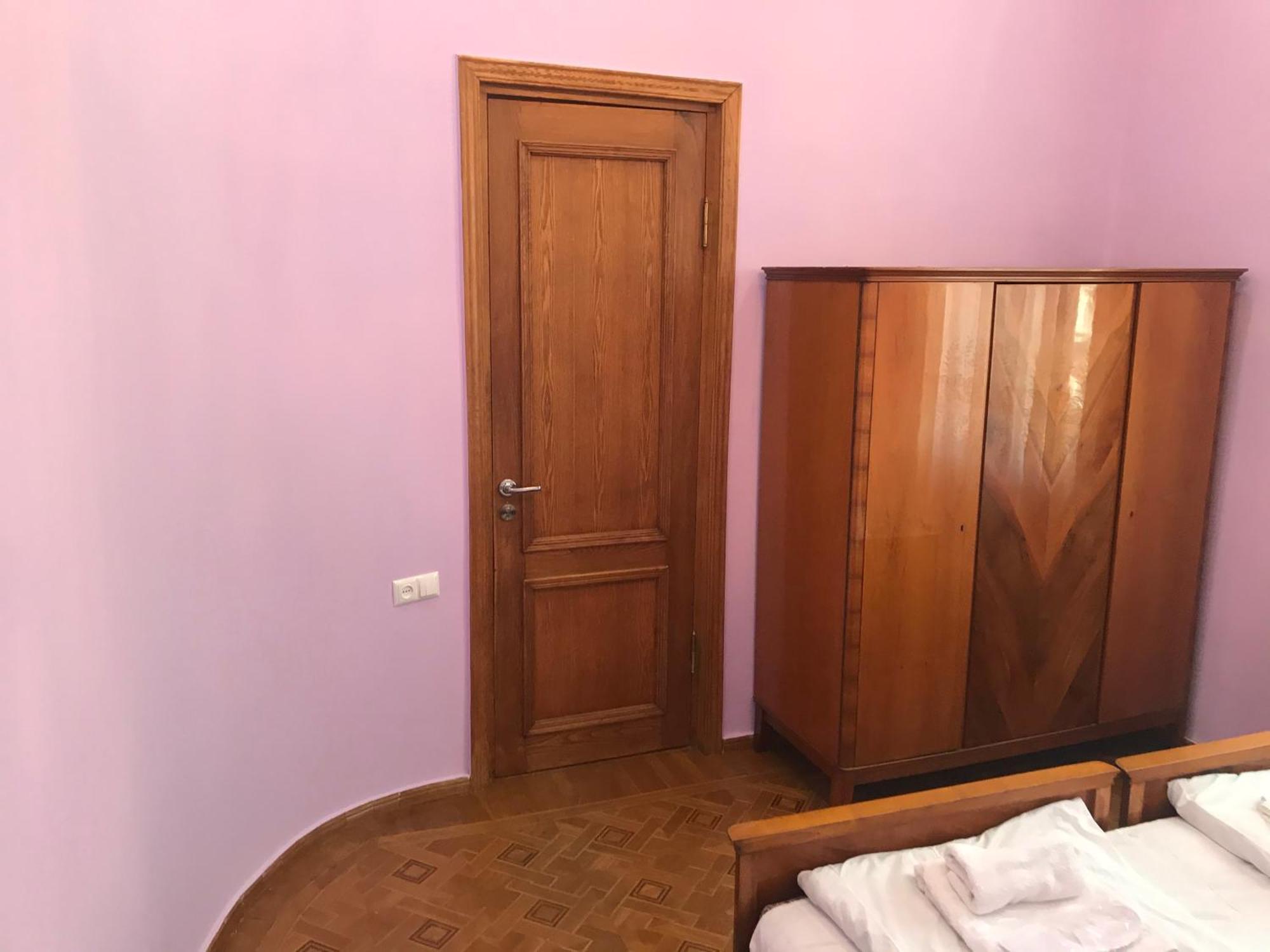Wooden Museum Kutaisi Quarto foto